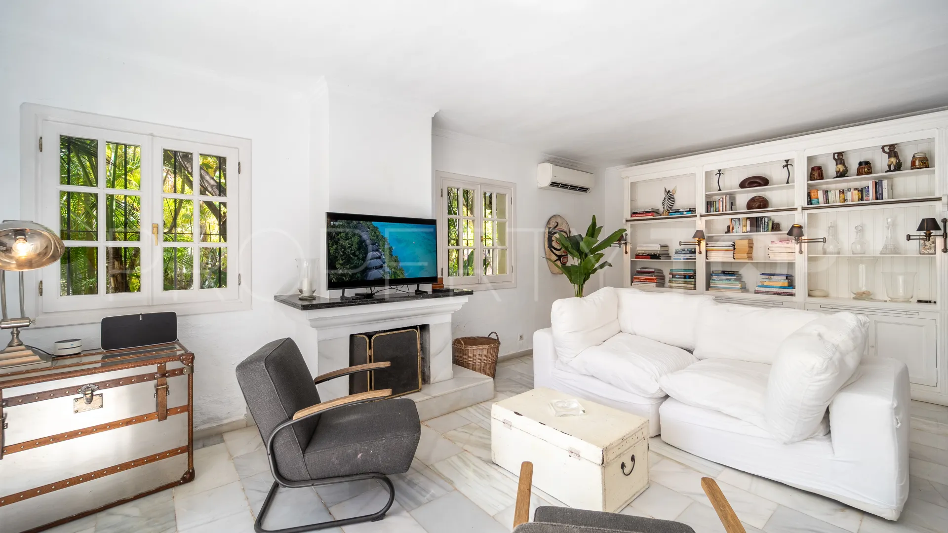 Villa de 8 dormitorios en venta en Altos del Rodeo