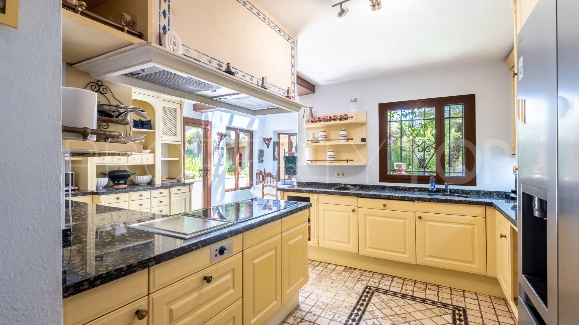 Villa de 8 dormitorios en venta en Altos del Rodeo