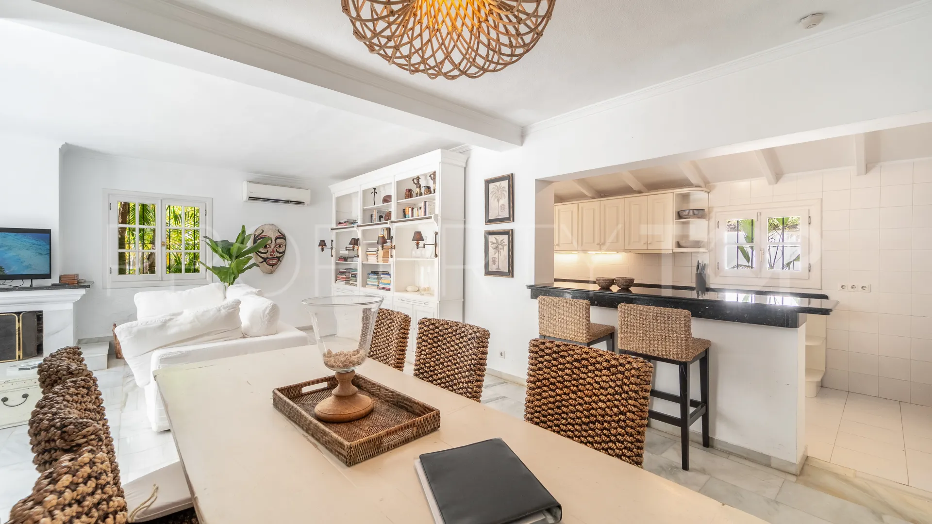 Villa de 8 dormitorios en venta en Altos del Rodeo