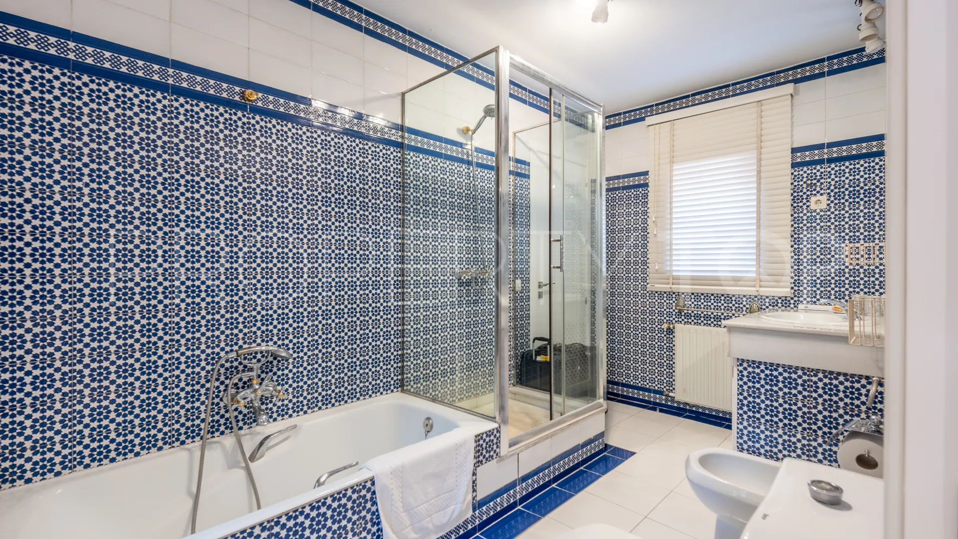 Villa de 8 dormitorios en venta en Altos del Rodeo