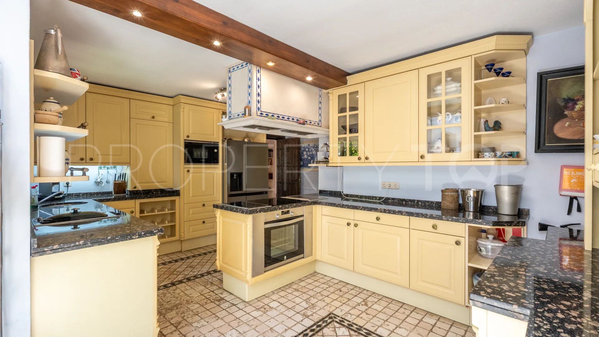 Villa de 8 dormitorios en venta en Altos del Rodeo