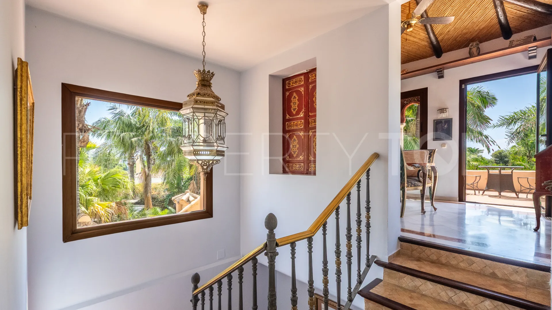 Villa de 8 dormitorios en venta en Altos del Rodeo