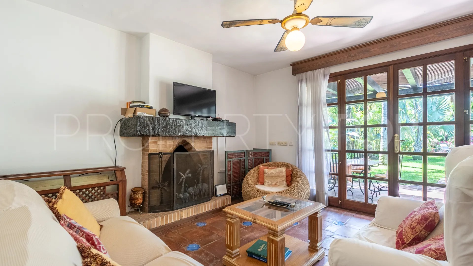 Villa de 8 dormitorios en venta en Altos del Rodeo