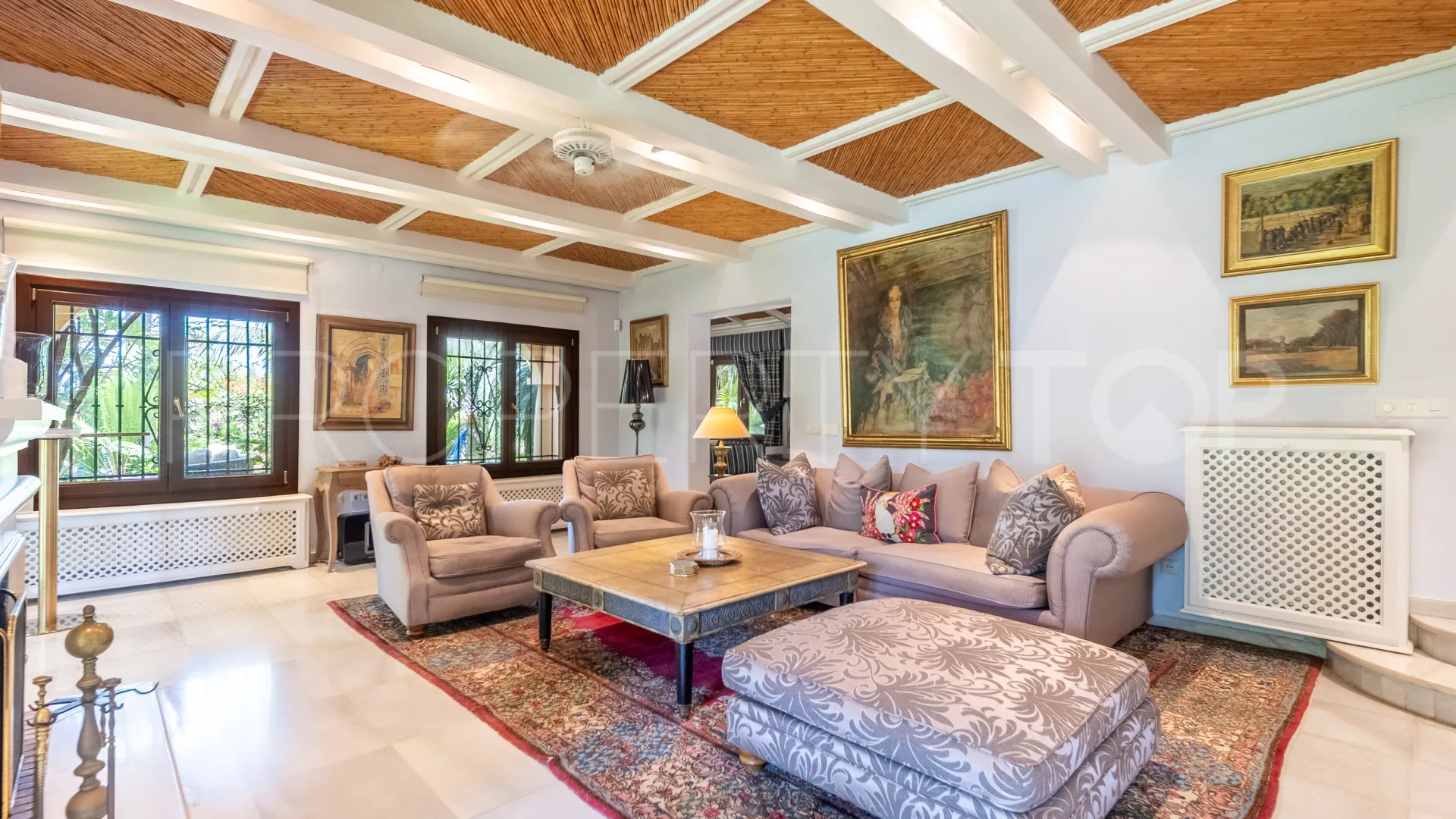 Villa de 8 dormitorios en venta en Altos del Rodeo