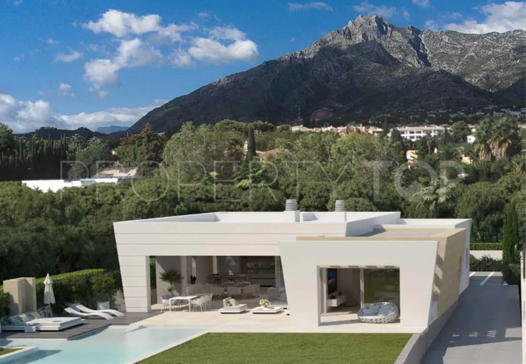 Villa for sale in Rocio de Nagüeles with 4 bedrooms