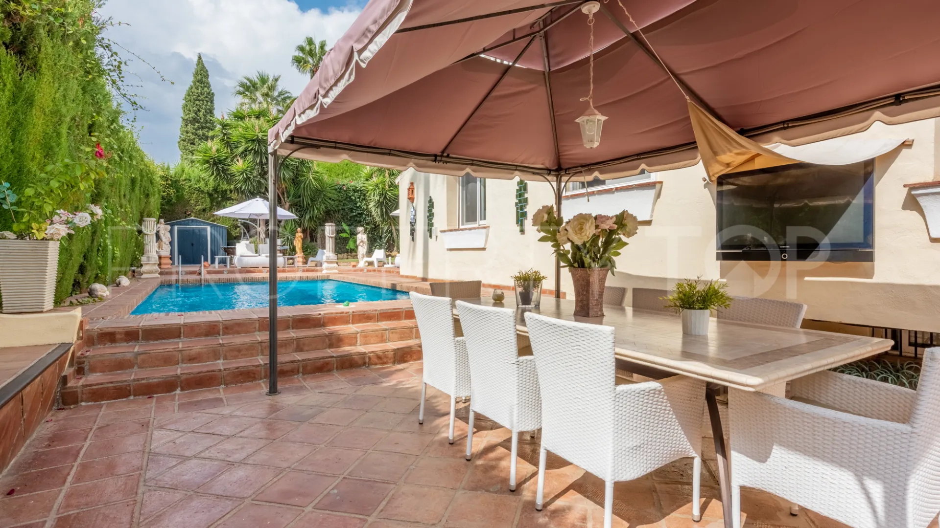 Se vende villa en Las Brisas