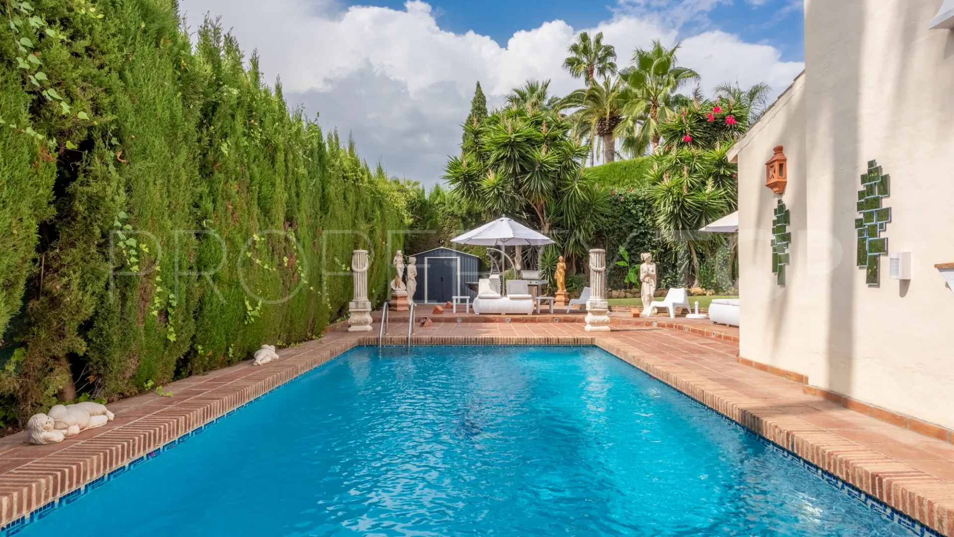 Se vende villa en Las Brisas