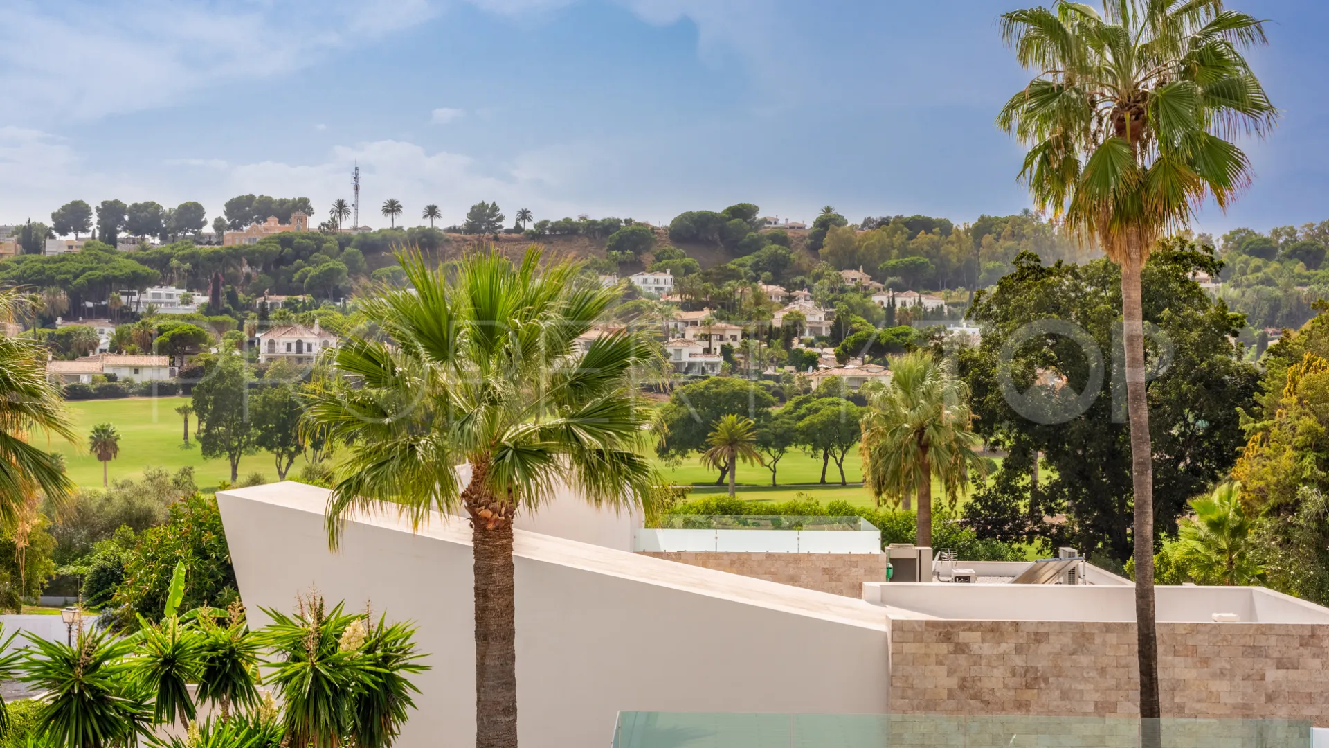 Se vende villa en Las Brisas