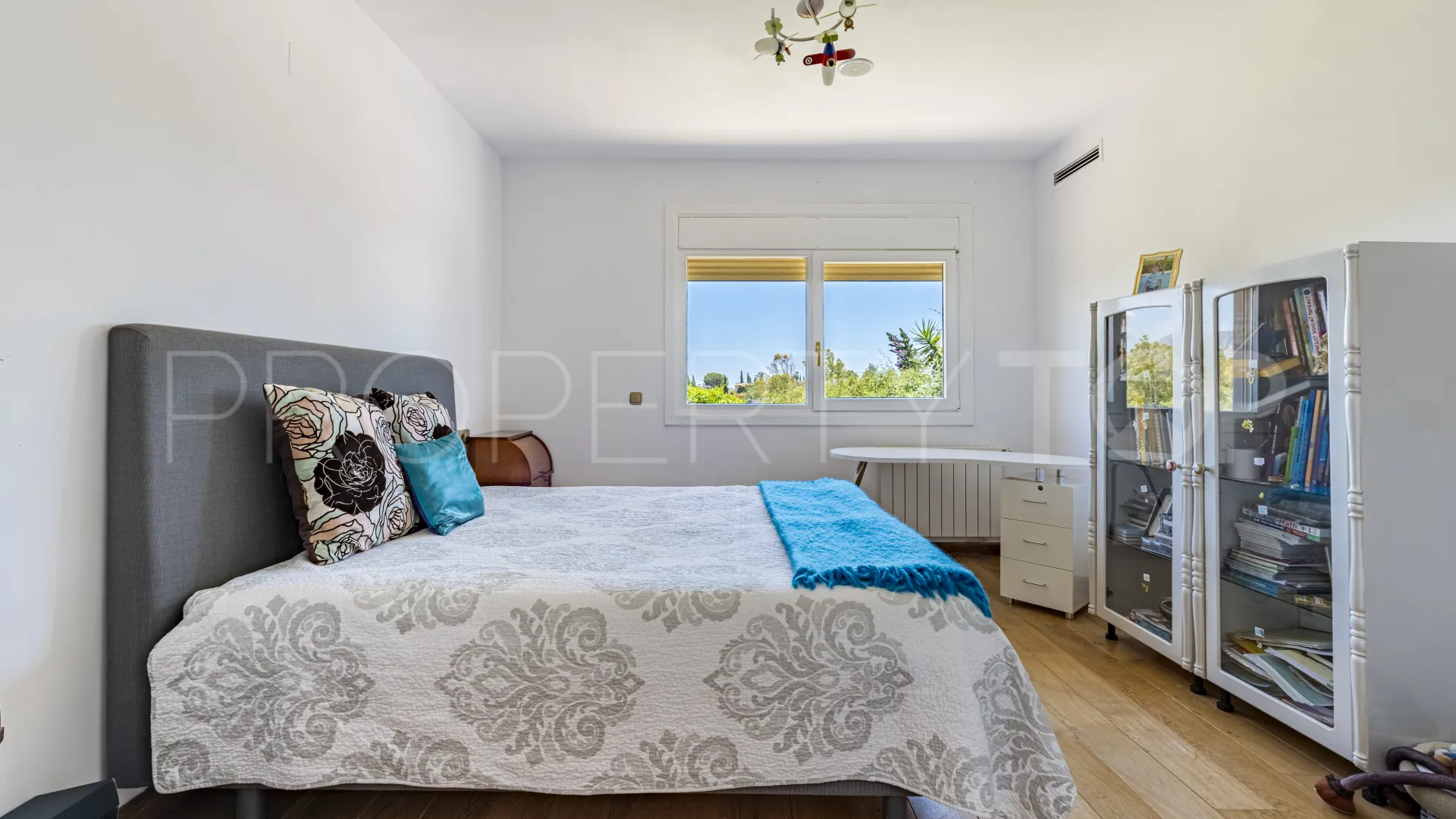 Villa con 5 dormitorios a la venta en Fuente del Espanto