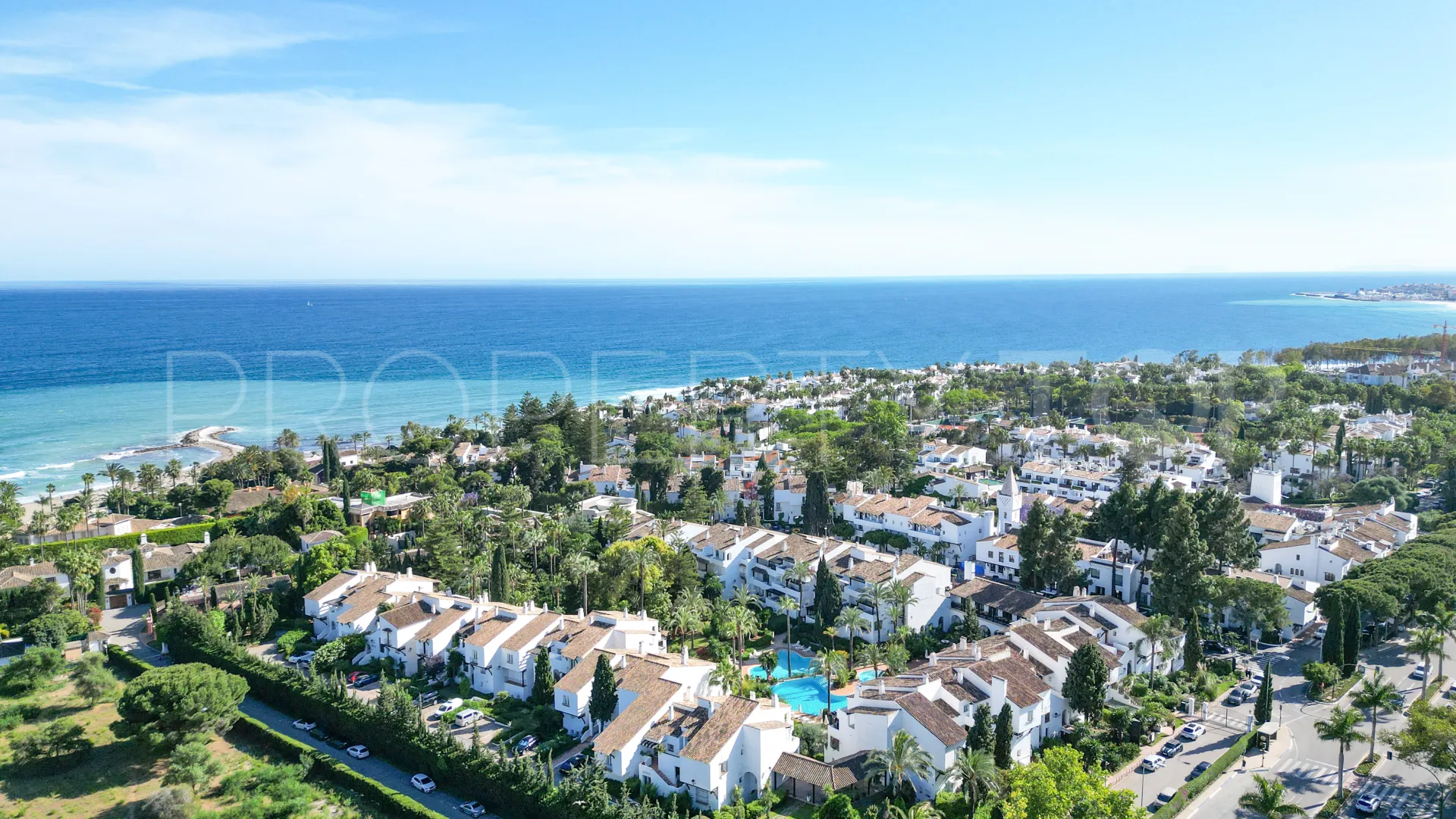 For sale penthouse in Puente Romano