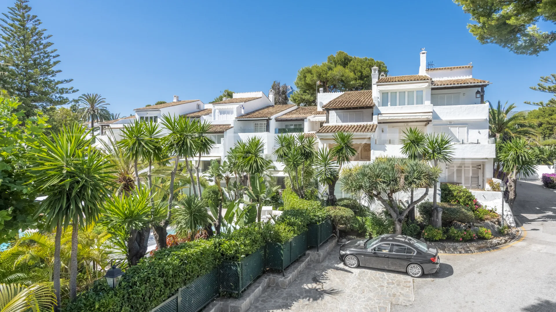 For sale penthouse in Puente Romano