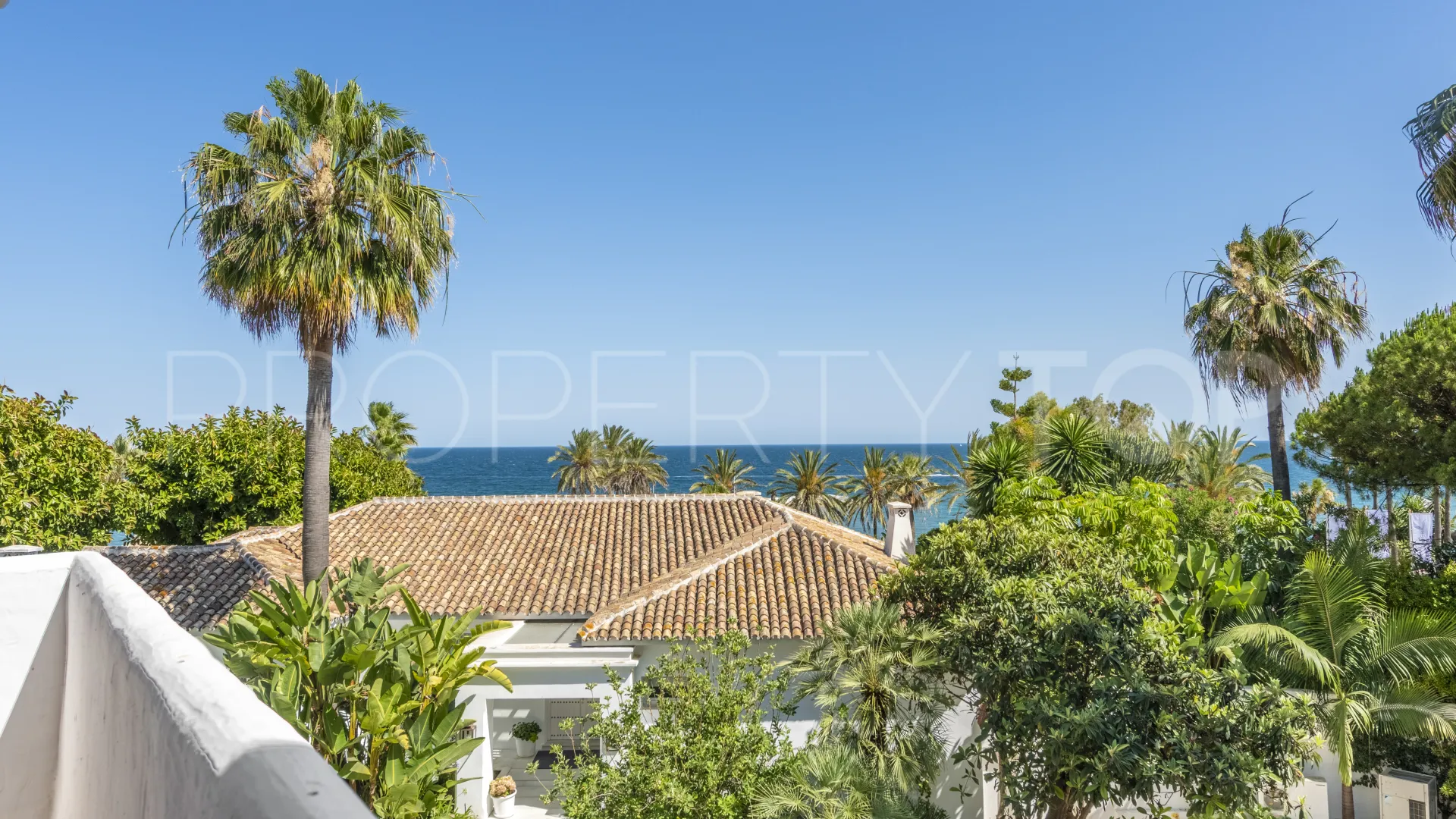 For sale penthouse in Puente Romano