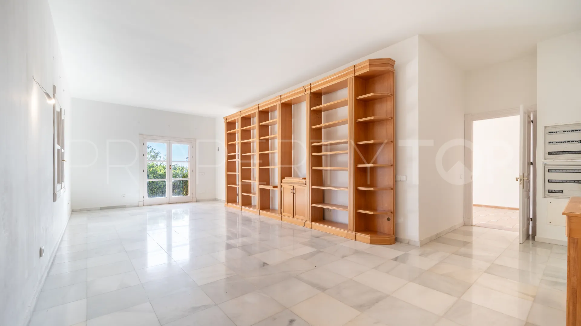 For sale 7 bedrooms villa in El Madroñal
