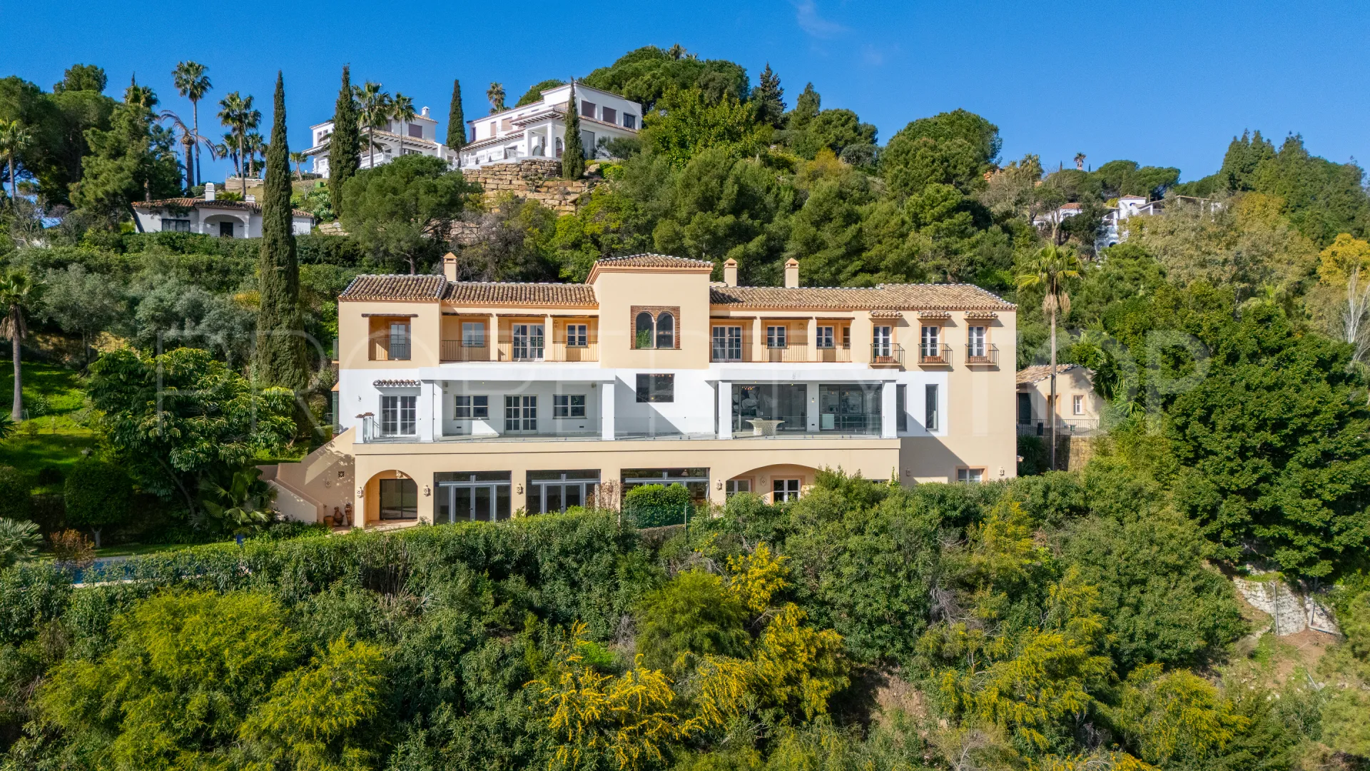 For sale 7 bedrooms villa in El Madroñal