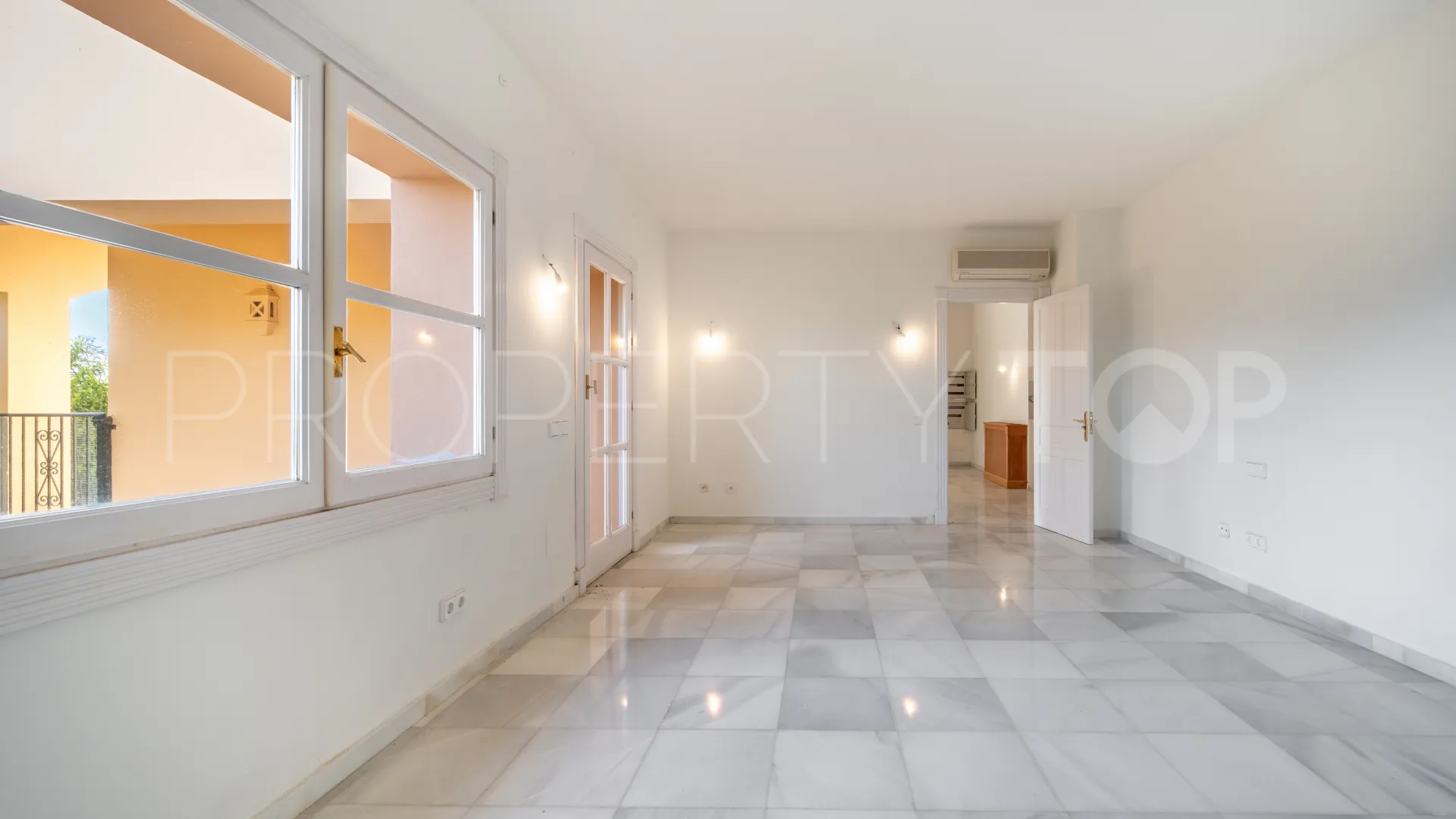 For sale 7 bedrooms villa in El Madroñal