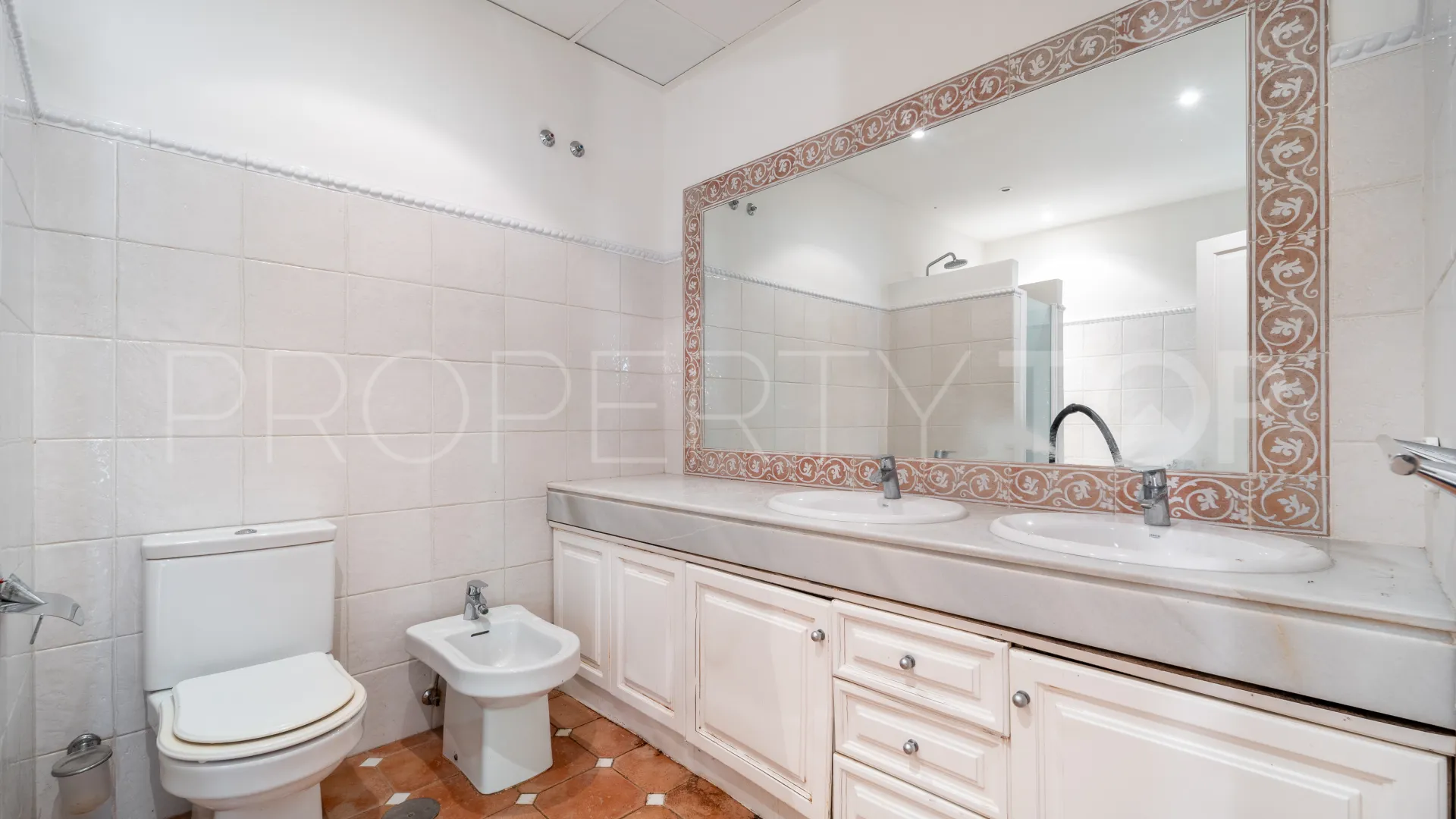 For sale 7 bedrooms villa in El Madroñal
