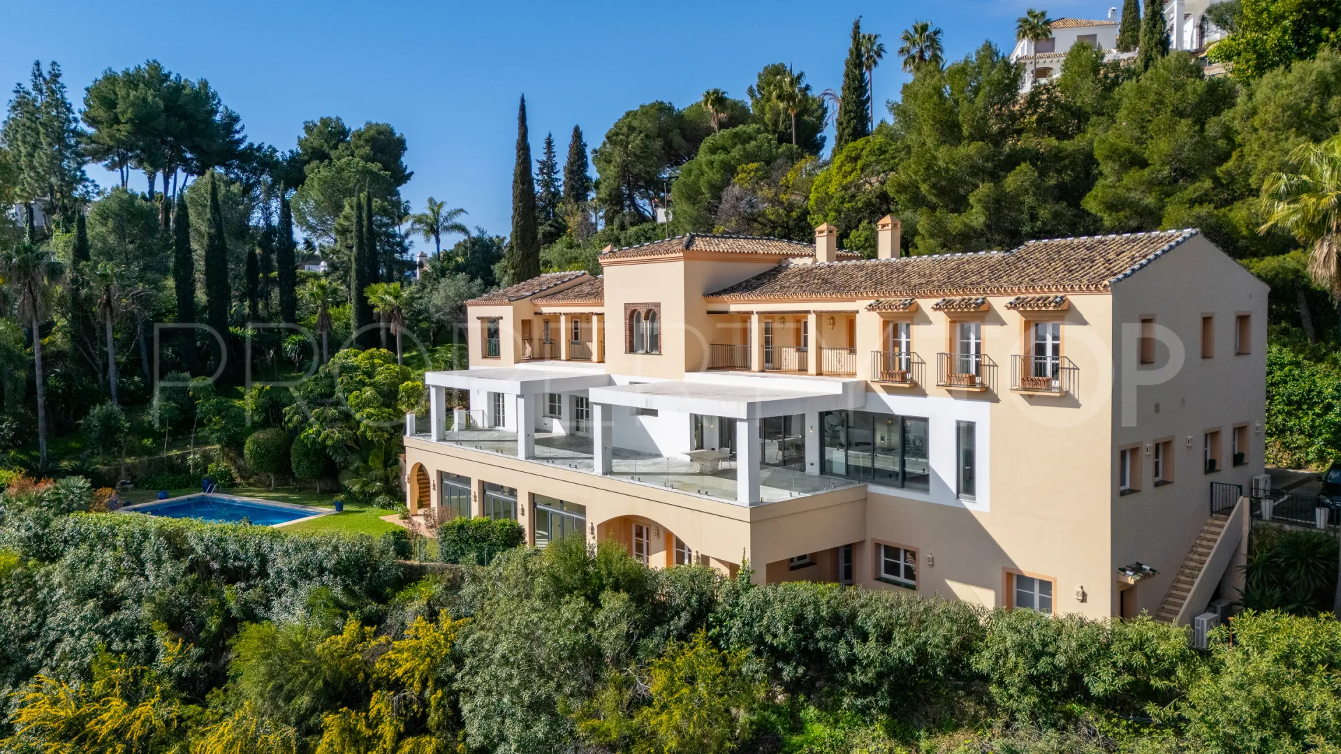 For sale 7 bedrooms villa in El Madroñal