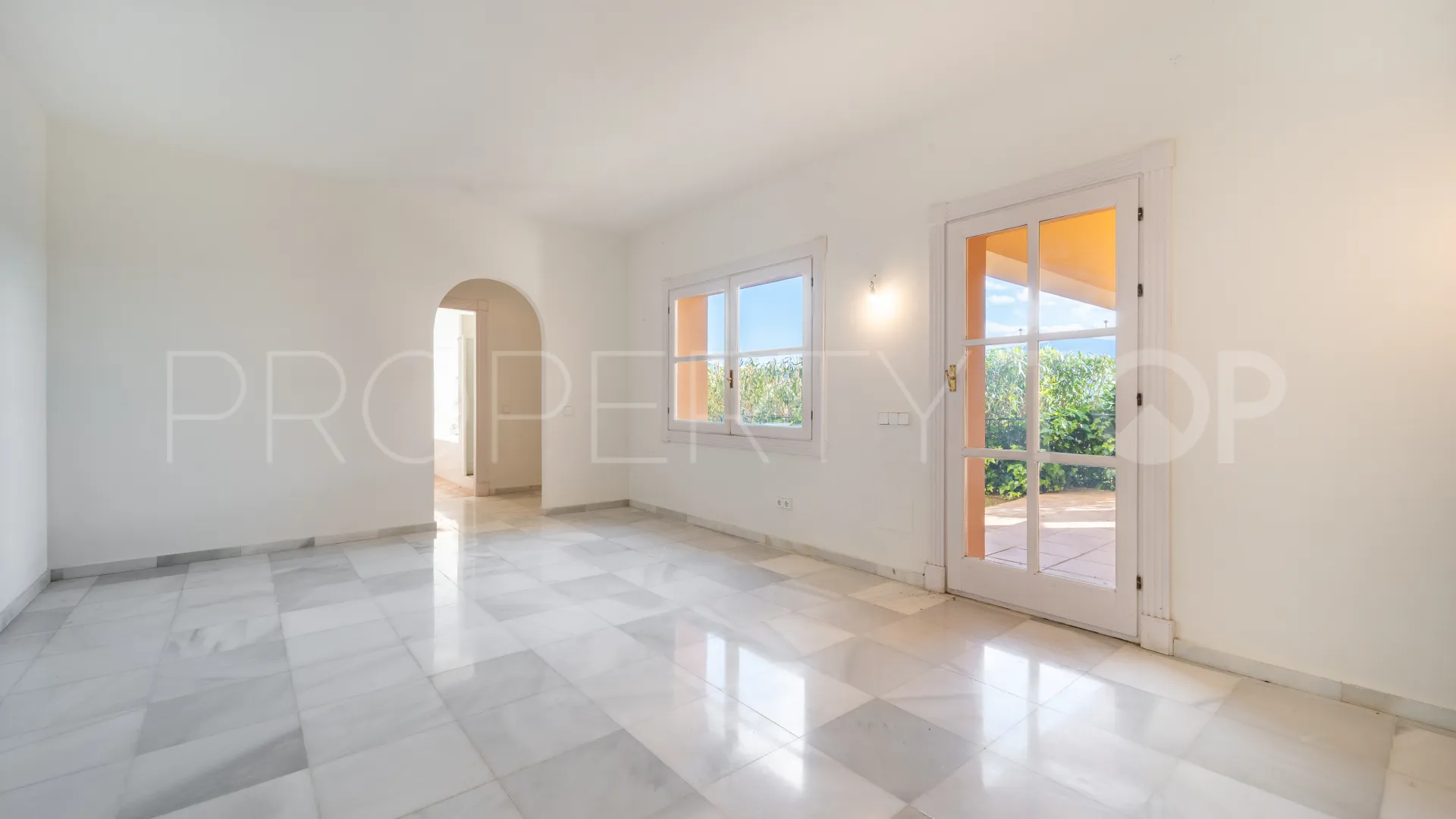 For sale 7 bedrooms villa in El Madroñal