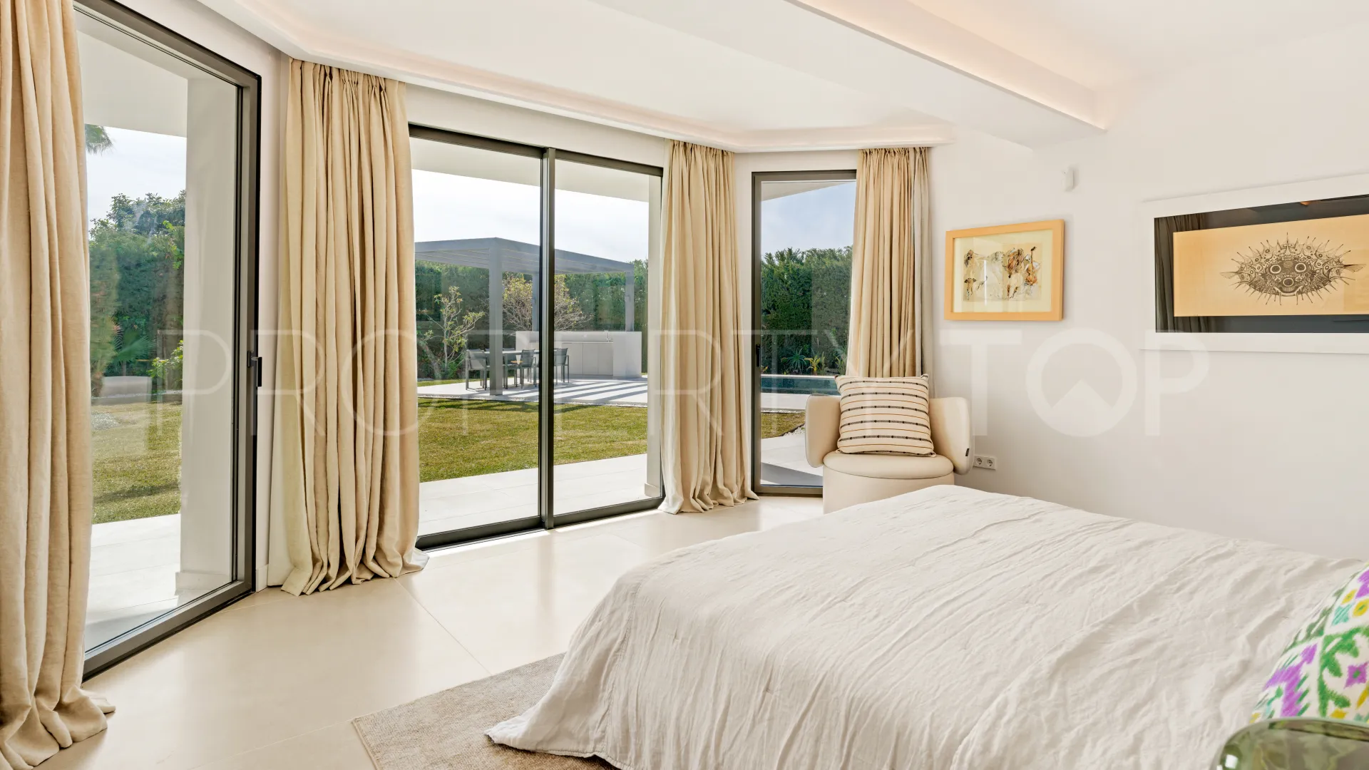 Villa en venta en Rocio de Nagüeles de 5 dormitorios