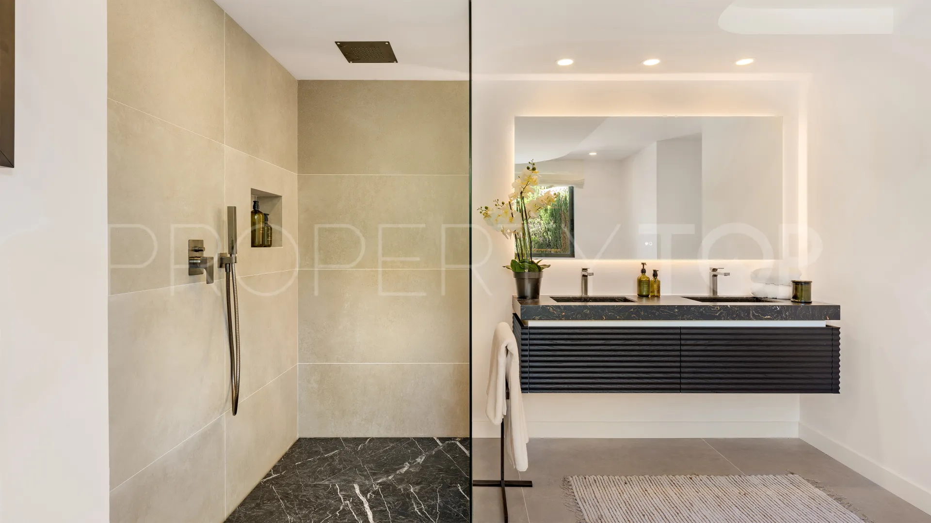 Villa en venta en Rocio de Nagüeles de 5 dormitorios