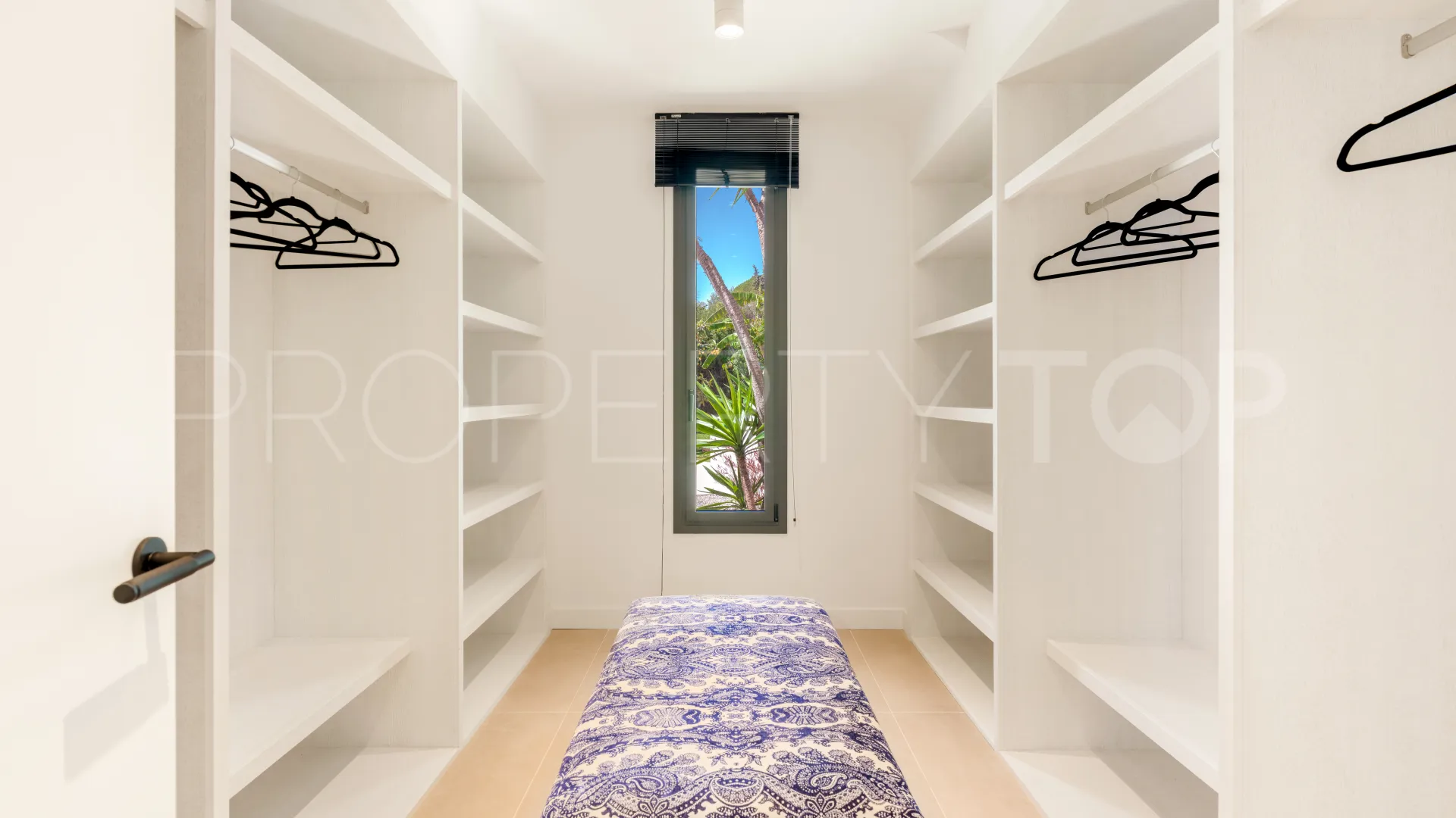 Villa en venta en Rocio de Nagüeles de 5 dormitorios