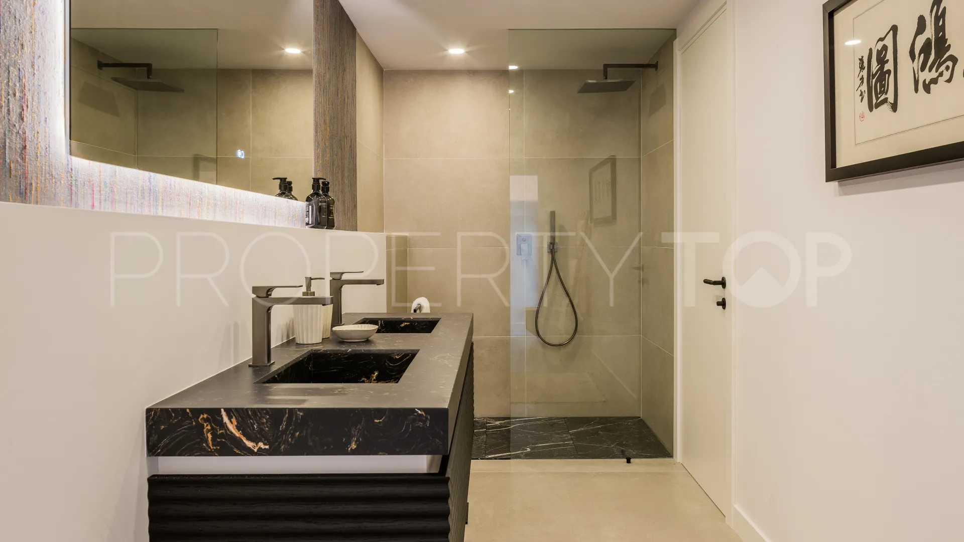 Villa en venta en Rocio de Nagüeles de 5 dormitorios