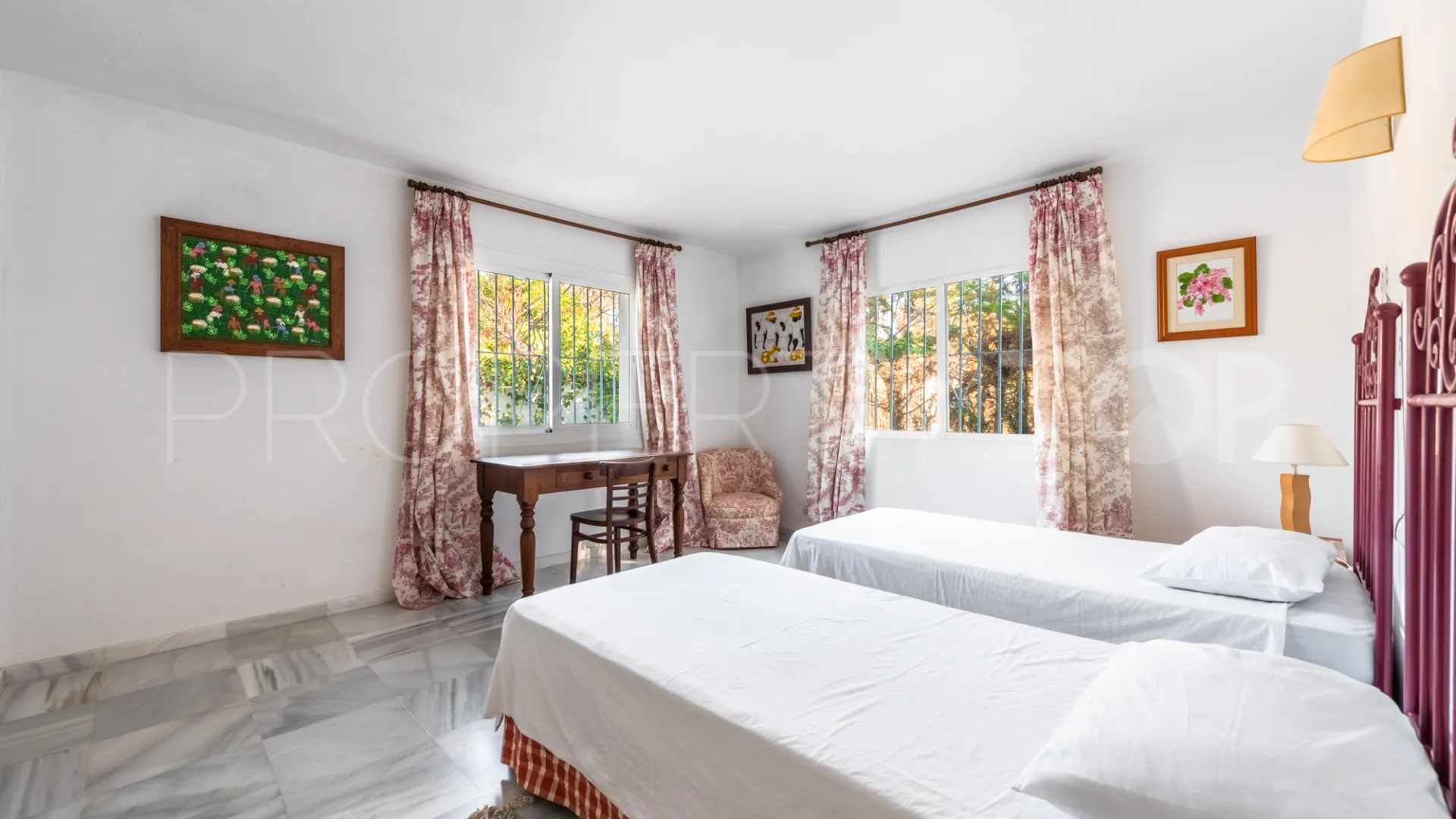 Villa en venta en Artola