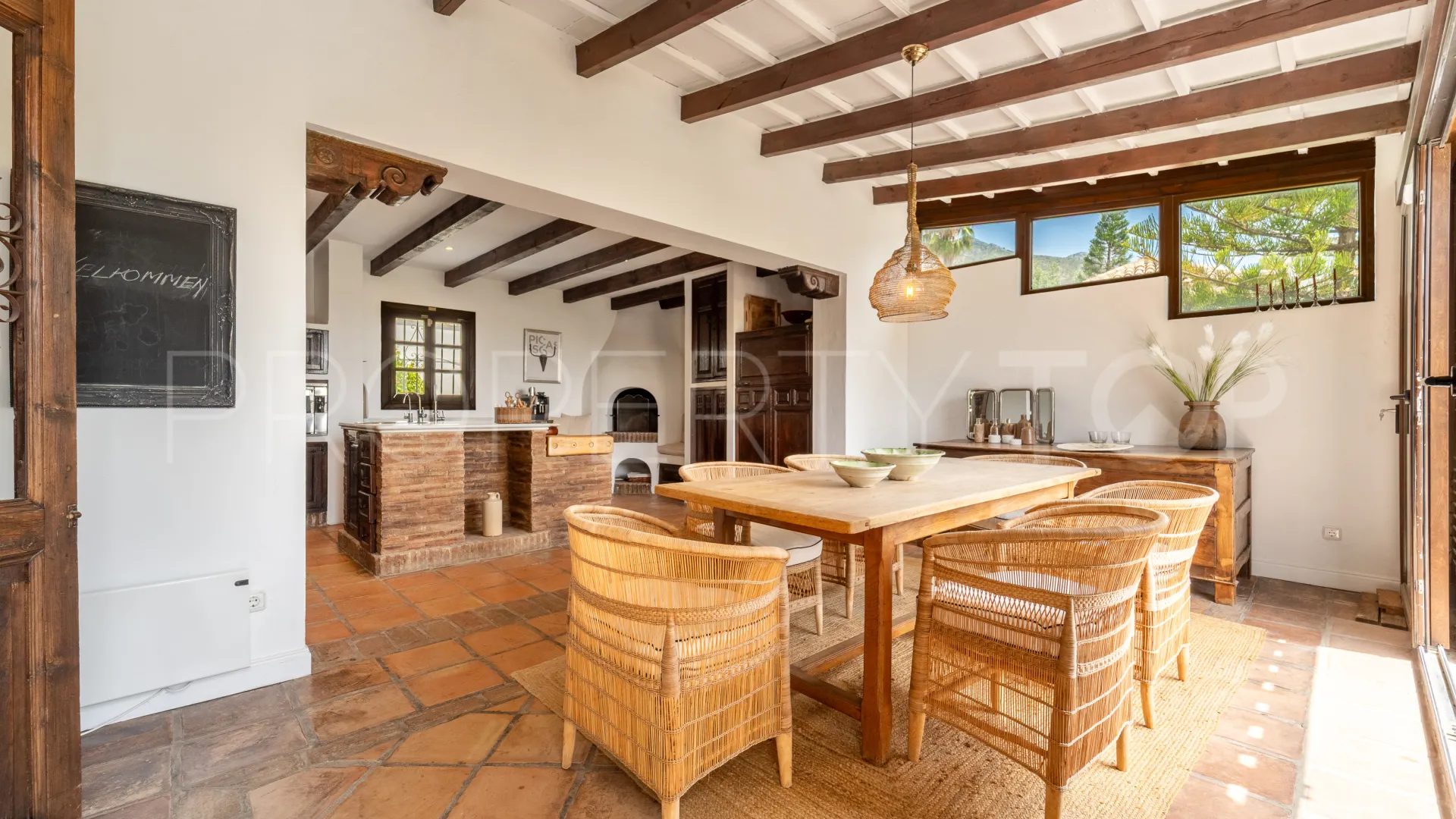 Villa pareada en venta en Marbella Hill Club con 3 dormitorios