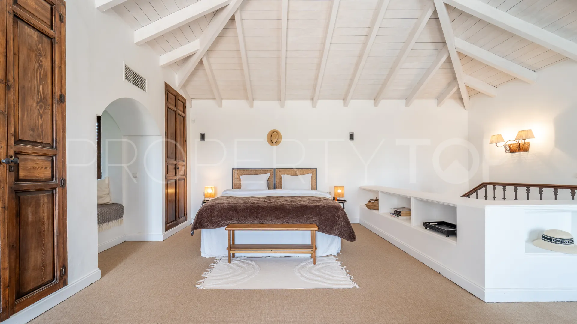 Villa pareada en venta en Marbella Hill Club con 3 dormitorios