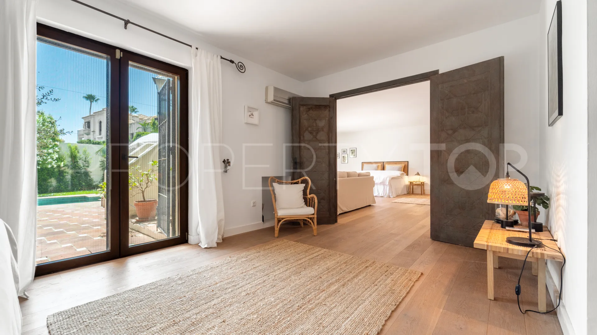 Villa pareada en venta en Marbella Hill Club con 3 dormitorios
