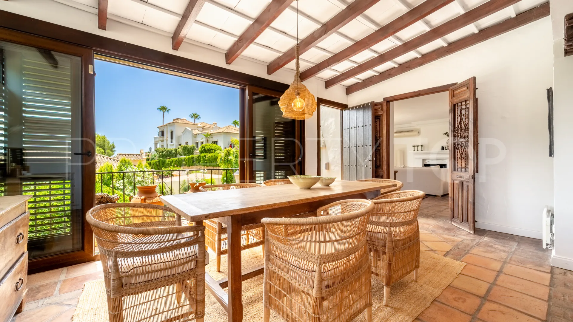 Villa pareada en venta en Marbella Hill Club con 3 dormitorios
