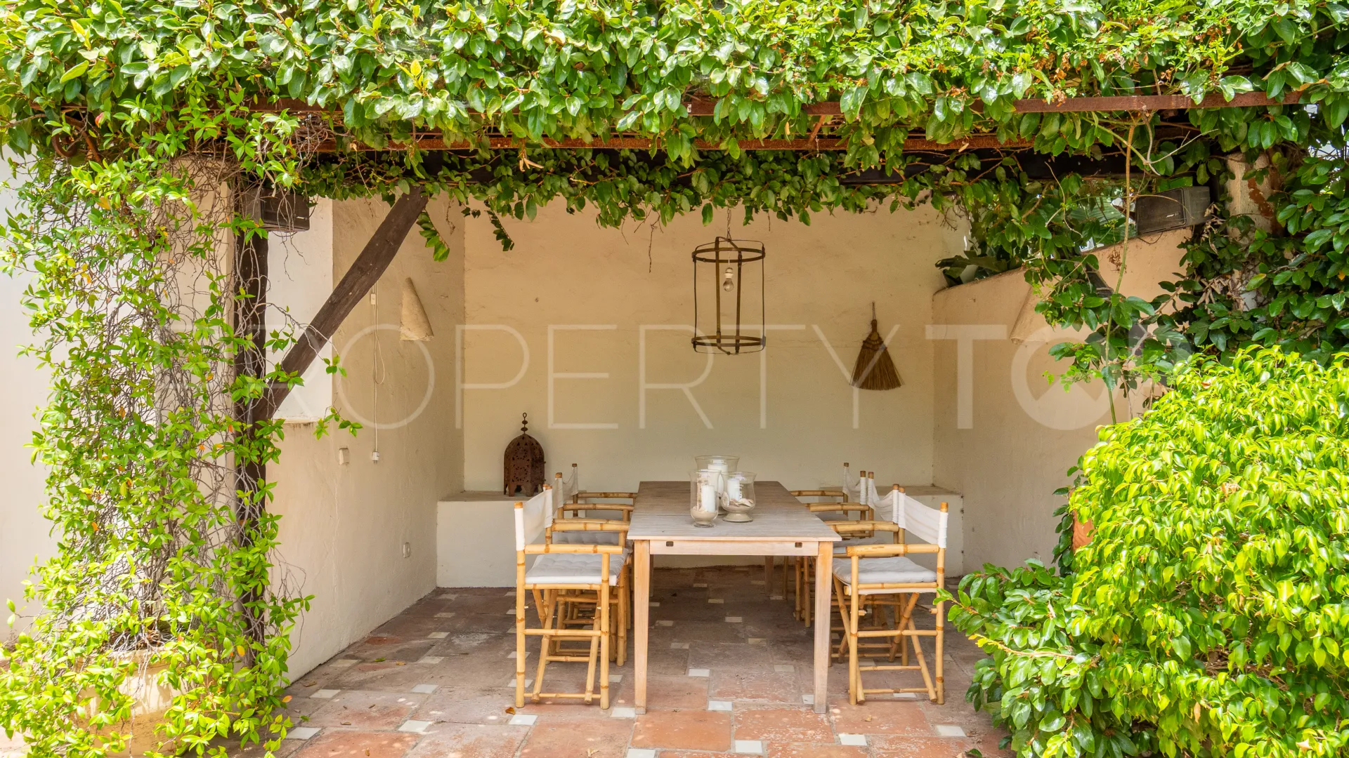 Villa pareada en venta en Marbella Hill Club con 3 dormitorios