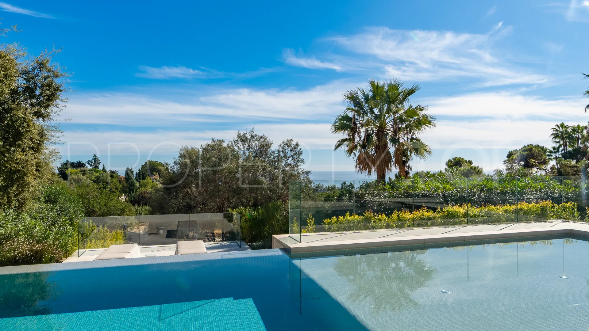 Cascada de Camojan, villa en venta