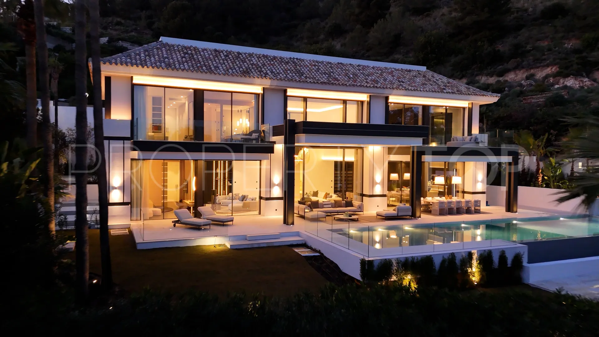 Cascada de Camojan, villa en venta