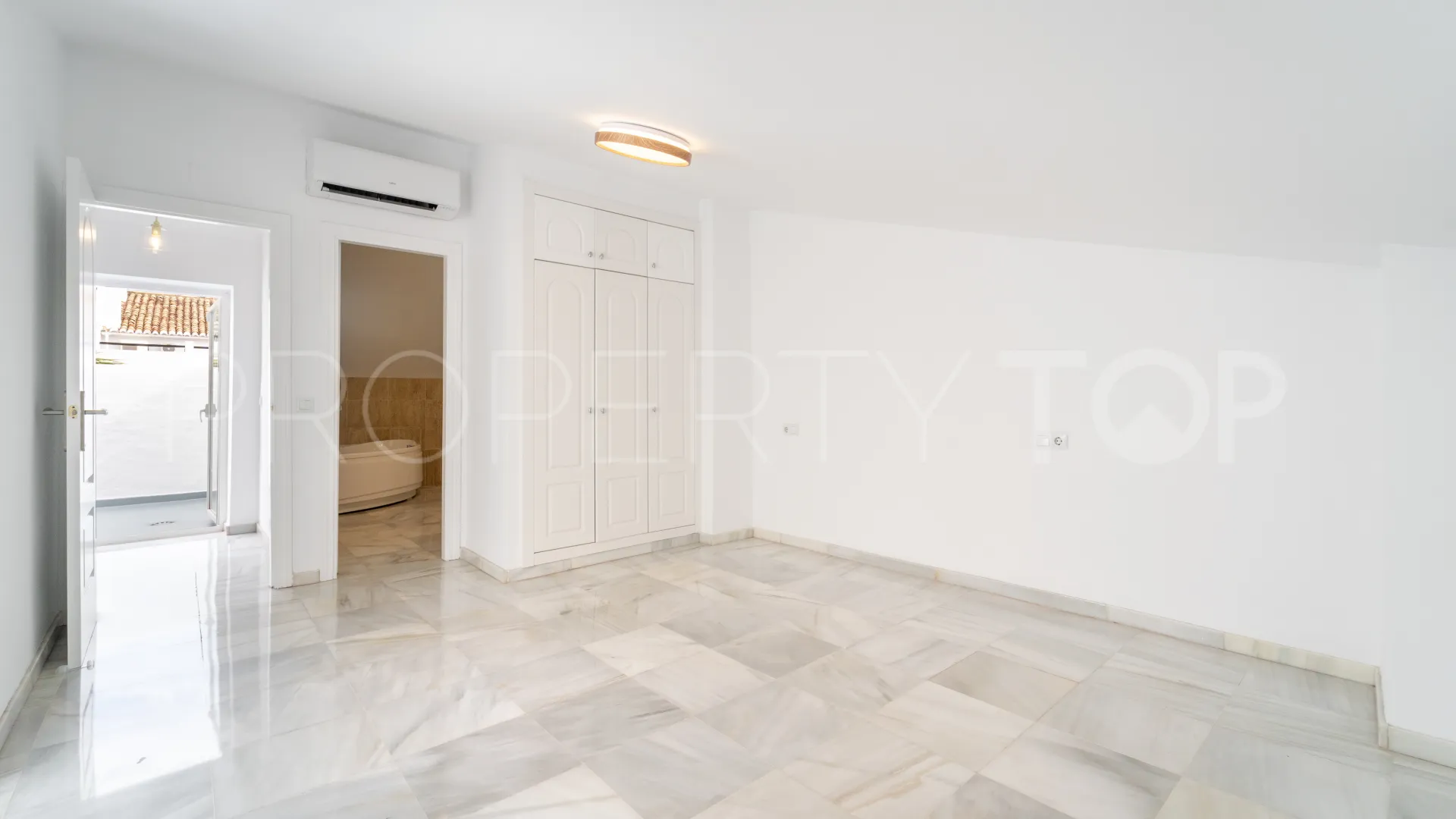 Arco Iris, adosado de 3 dormitorios en venta