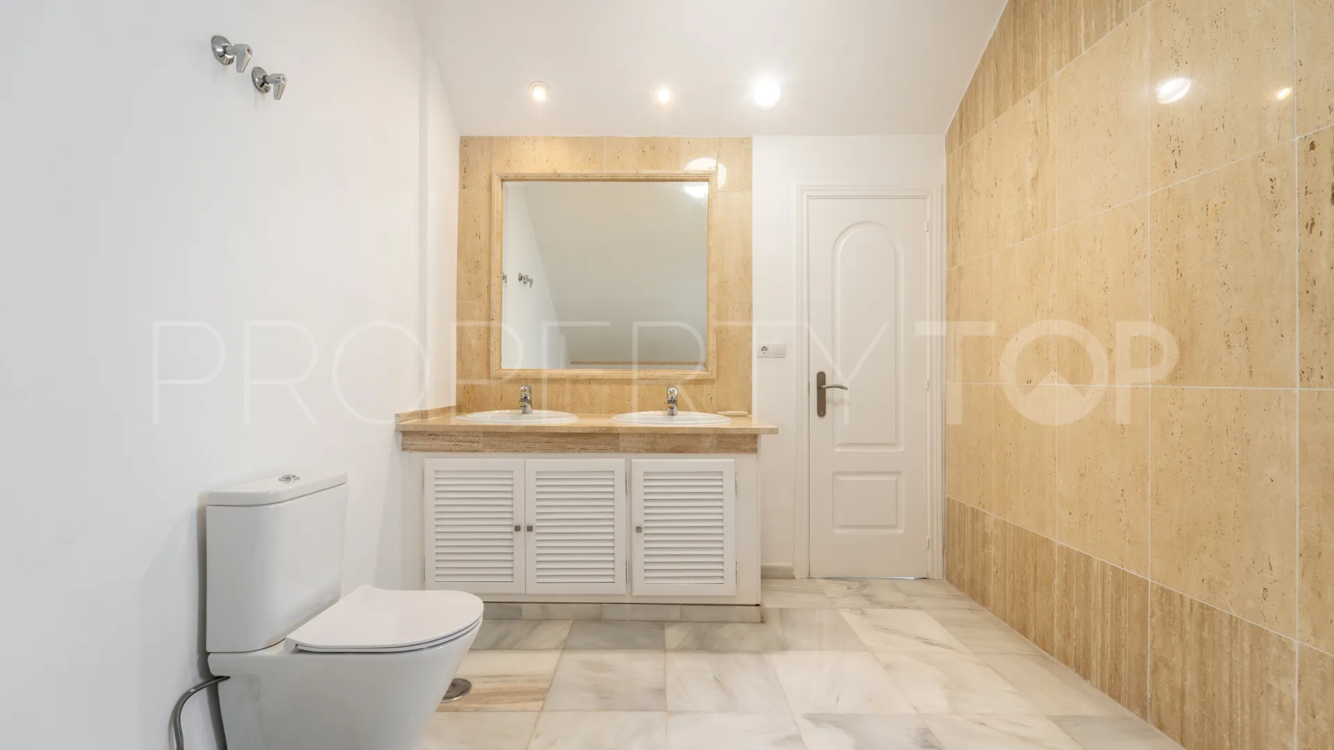 Arco Iris, adosado de 3 dormitorios en venta