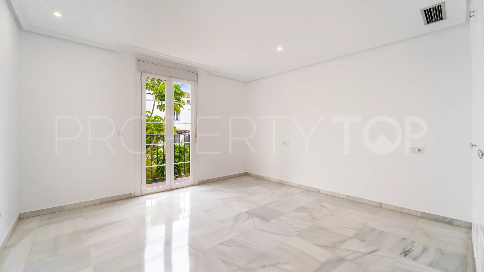 Arco Iris, adosado de 3 dormitorios en venta