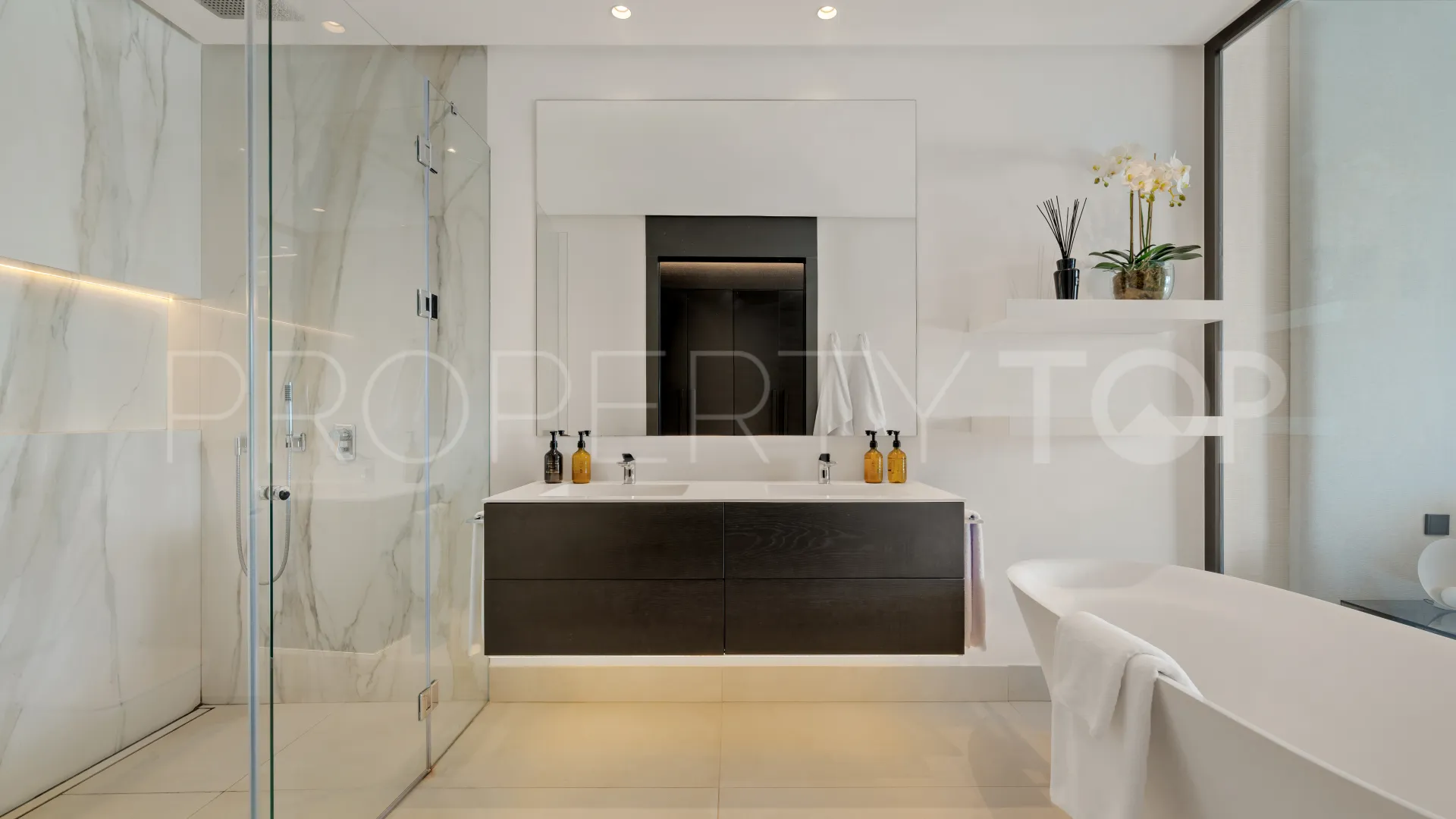 4 bedrooms Epic Marbella ground floor duplex for sale