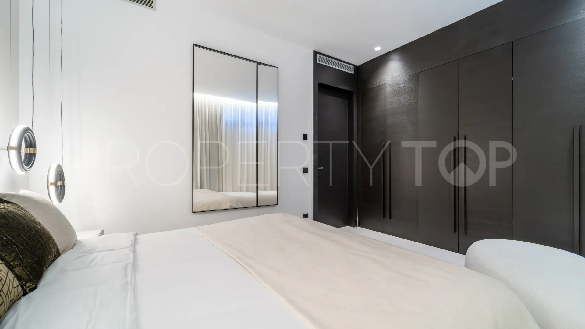 4 bedrooms Epic Marbella ground floor duplex for sale
