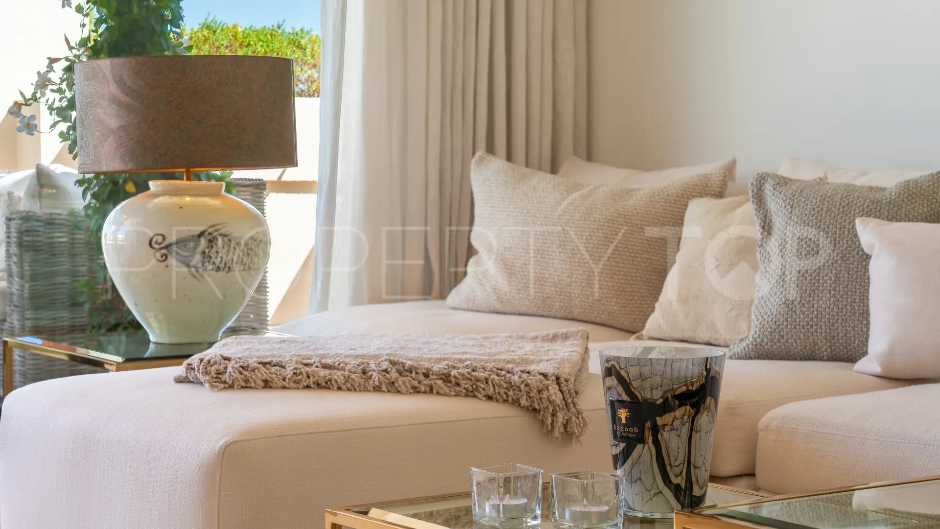 Comprar atico duplex en Los Capanes del Golf