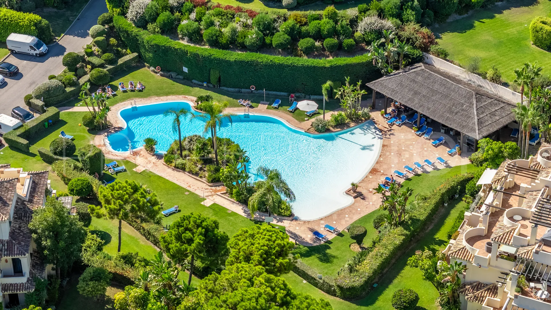 Comprar atico duplex en Los Capanes del Golf