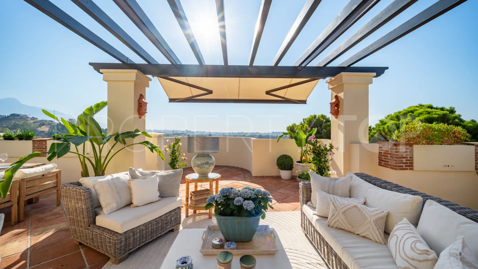 Comprar atico duplex en Los Capanes del Golf