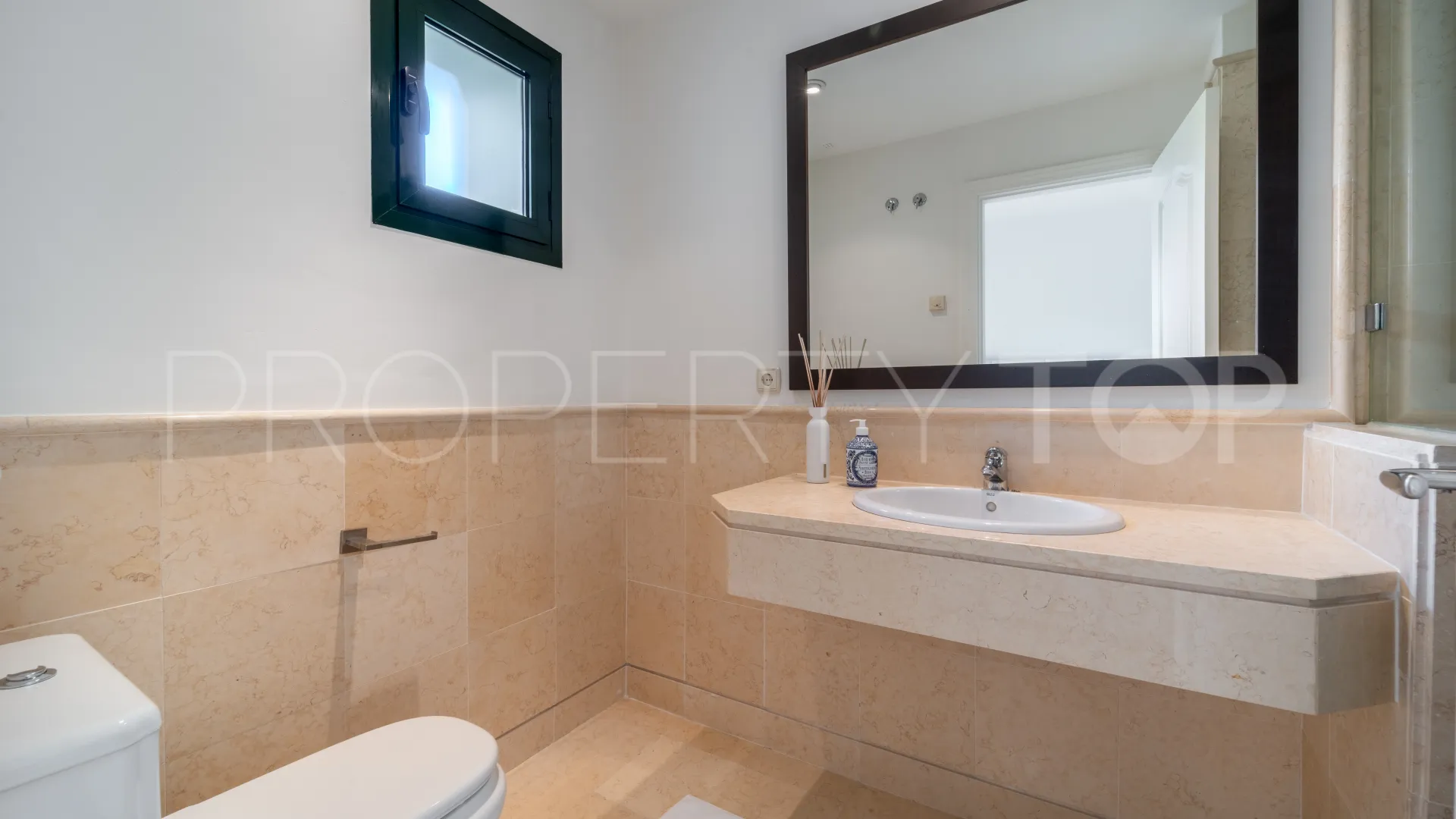 Comprar atico duplex en Los Capanes del Golf
