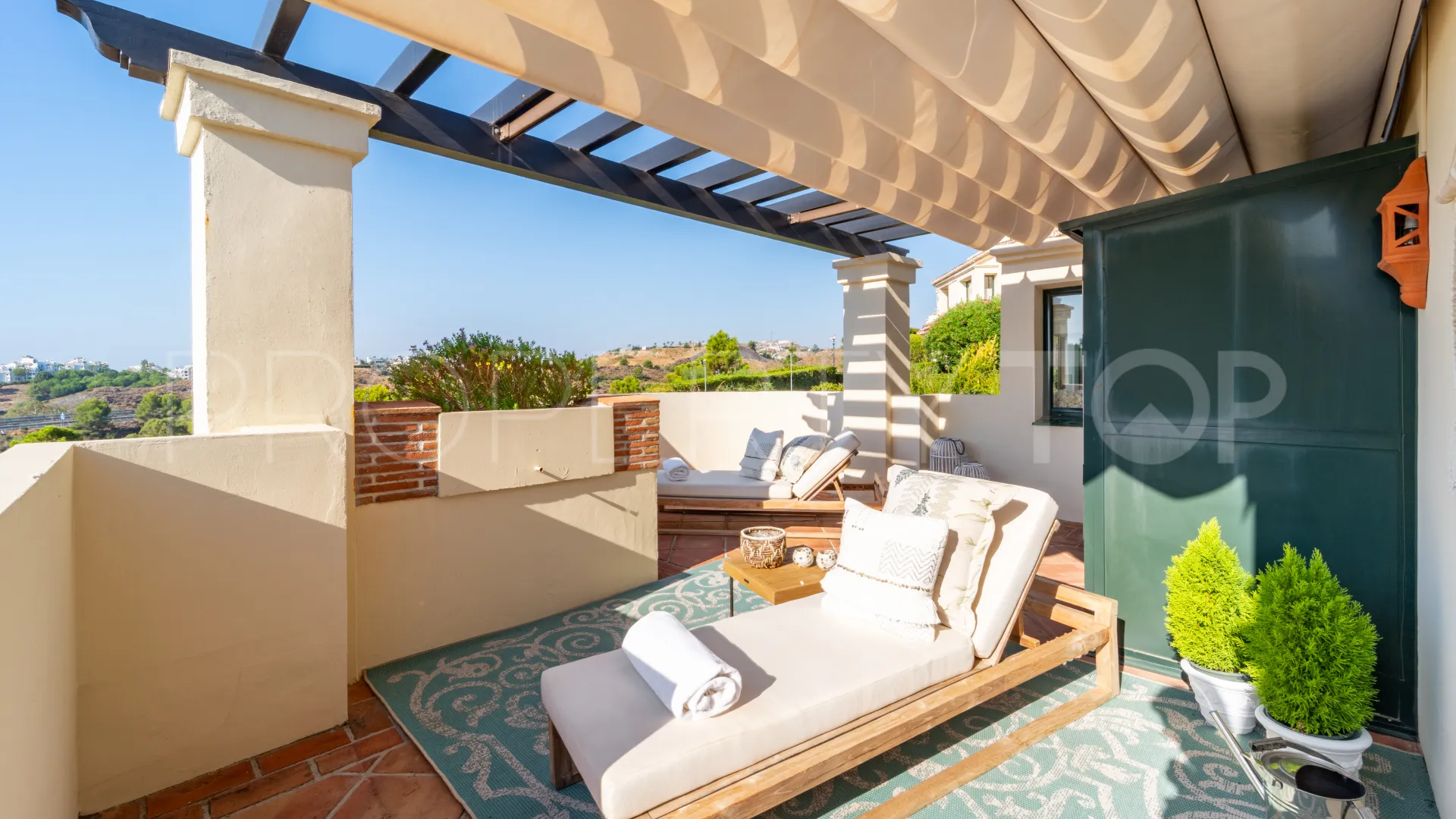 Comprar atico duplex en Los Capanes del Golf