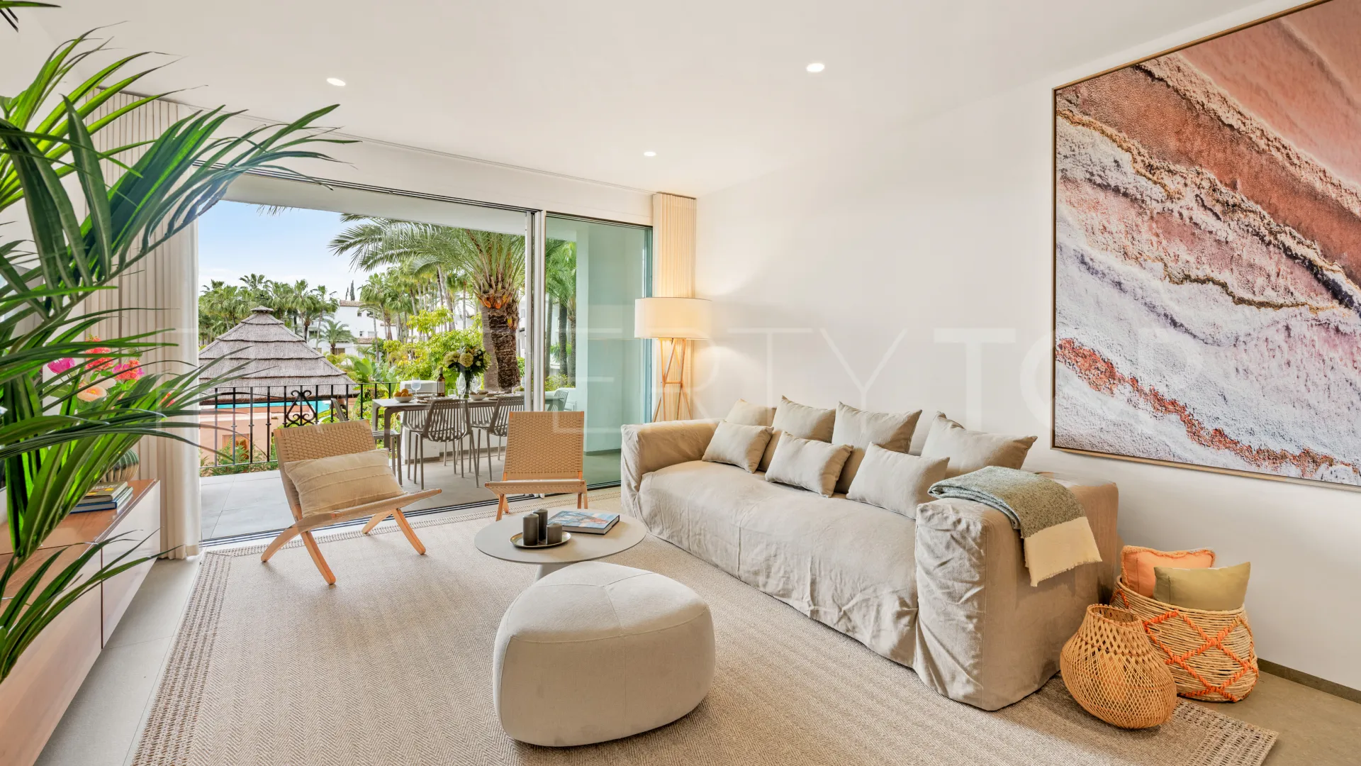 Buy Marina Puente Romano 3 bedrooms apartment