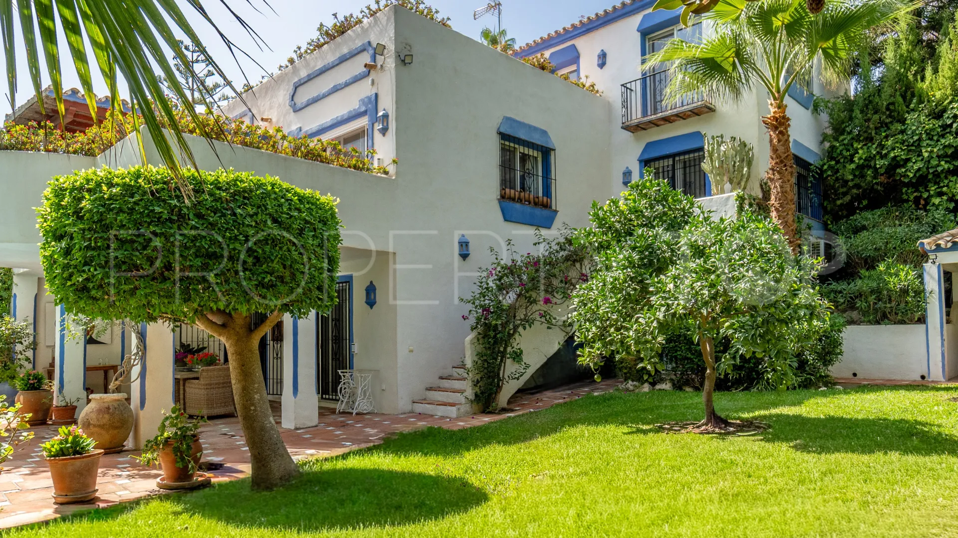 Semi detached villa with 4 bedrooms for sale in Marbella Hill Club