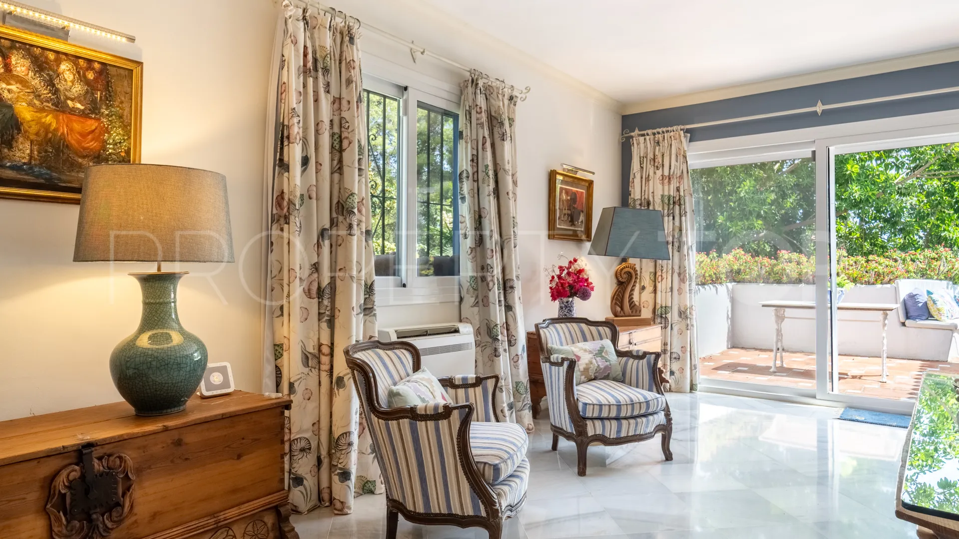 Semi detached villa with 4 bedrooms for sale in Marbella Hill Club
