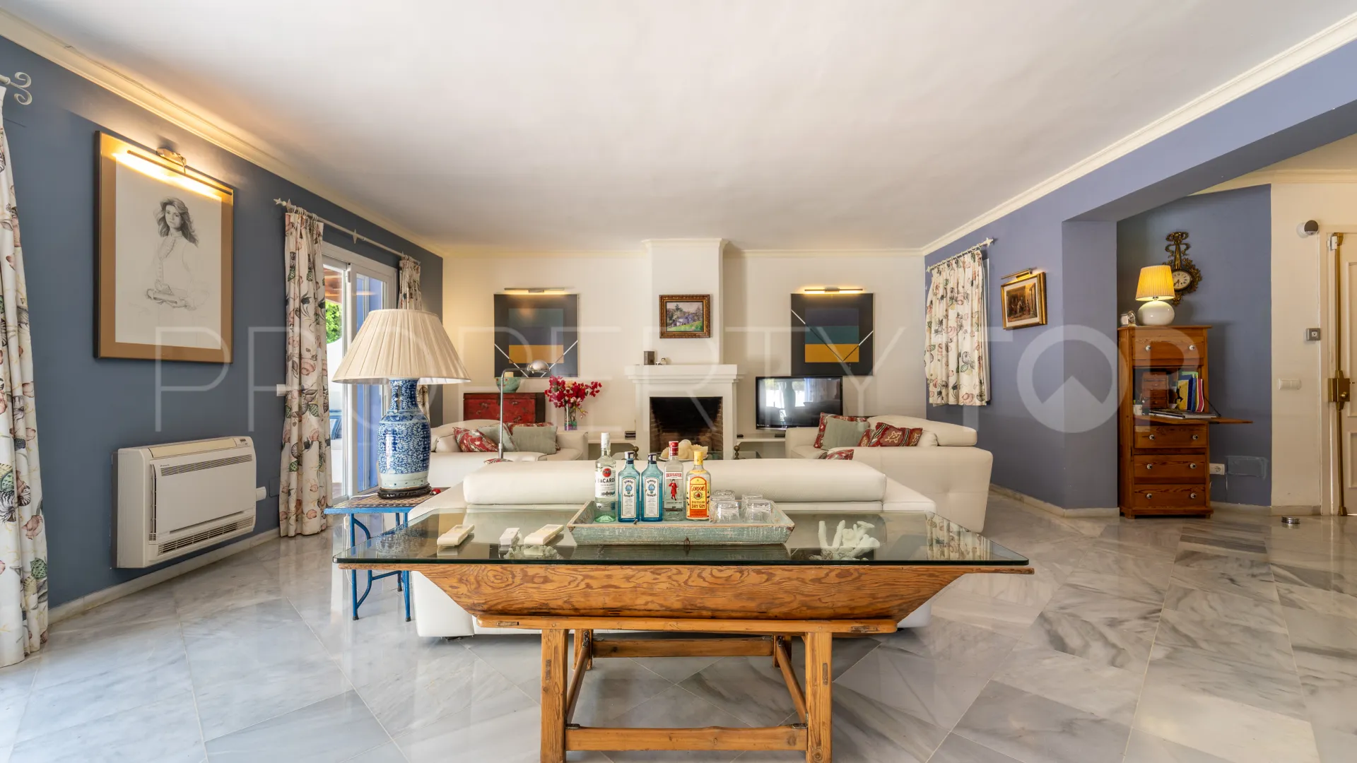 Semi detached villa with 4 bedrooms for sale in Marbella Hill Club