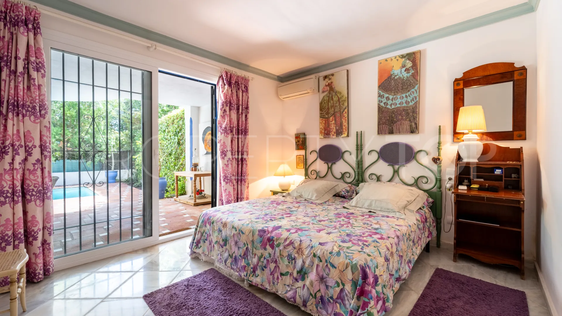 Semi detached villa with 4 bedrooms for sale in Marbella Hill Club