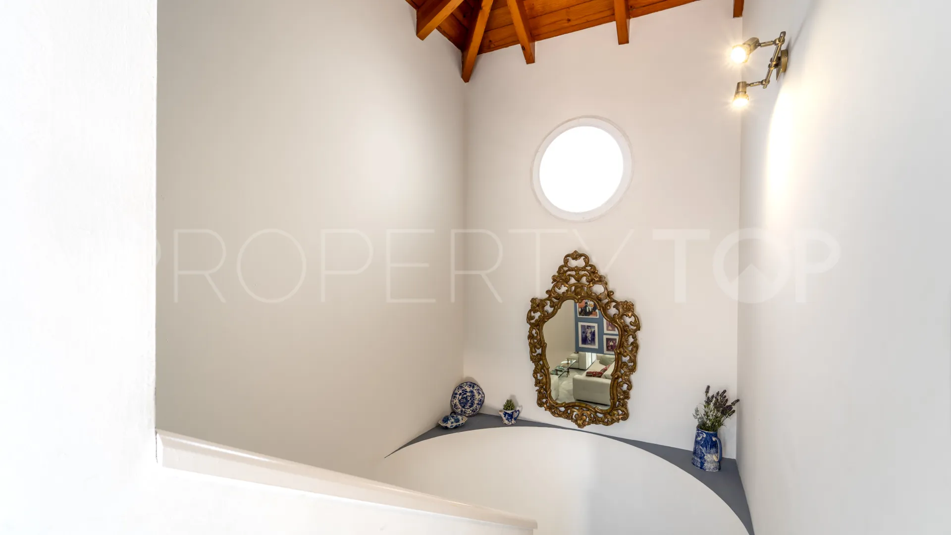 Semi detached villa with 4 bedrooms for sale in Marbella Hill Club